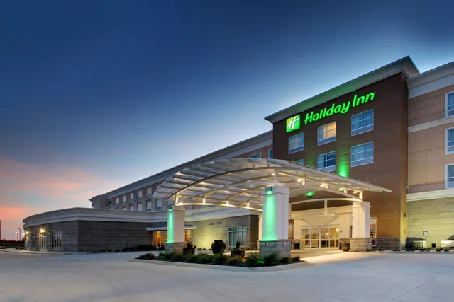Holiday Inn & Suites Peoria at Grand Prairie by IHG