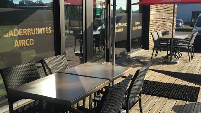 Meating Place Kolmen