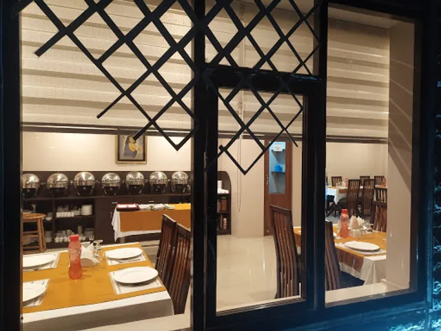 Bombay Bites (B-Square) Restaurant