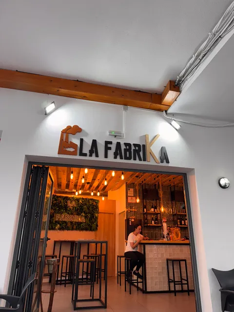 La Fabrika