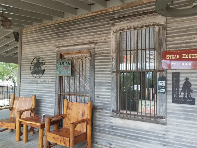 RED ROCK STEAKHOUSE & BAR