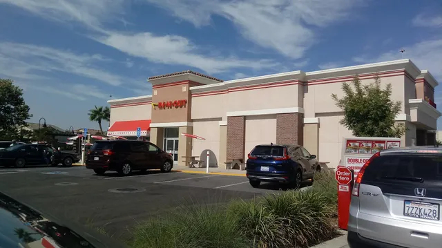 Lincoln Crossing Marketplace