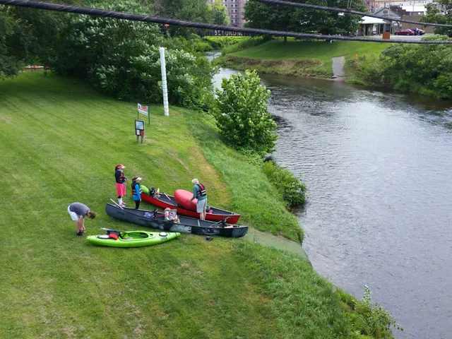 Lazy River Canoe Rental LLC