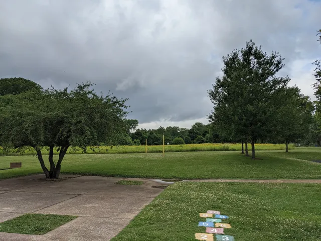 Maline Greenway Trailhead: Bella Fontaine West County Park