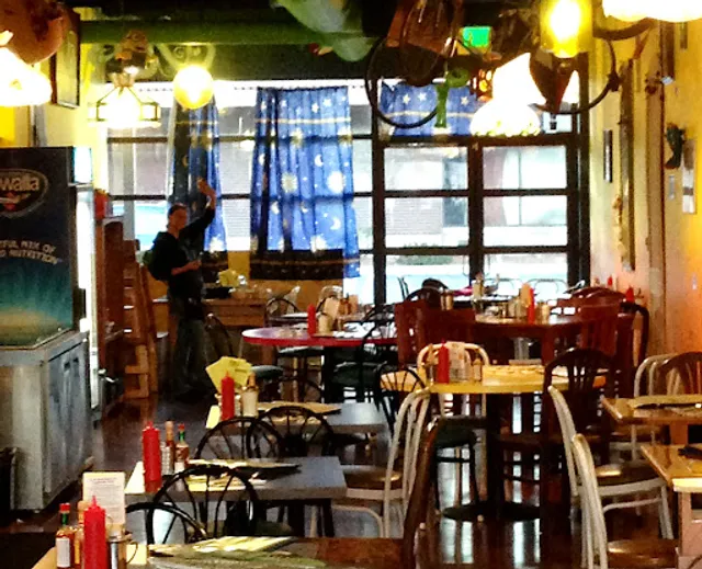 Squeeze In Breakfast & Lunch