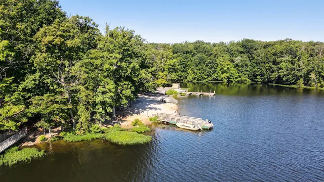 Burke Lake Park Marina