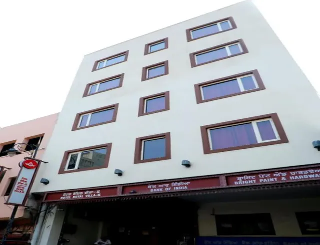 Hotel Royal villa 2 I/s Hall gate amritsar