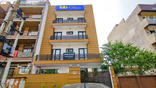 FabExpress Rumaisa Residency - Hotels in Sector 70, Noida