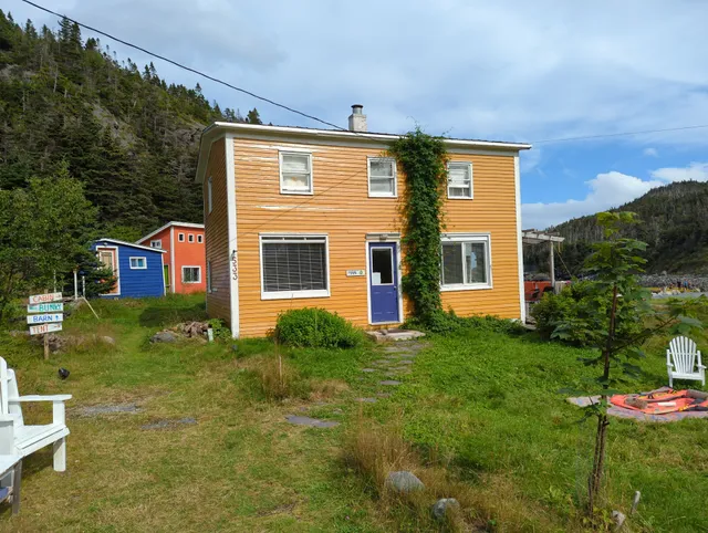East Coast Newfoundland Cottage & Cabins