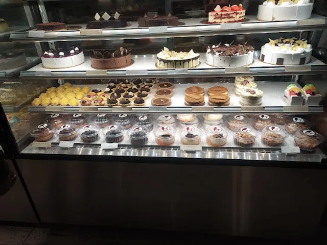 Binge - Bakery & More