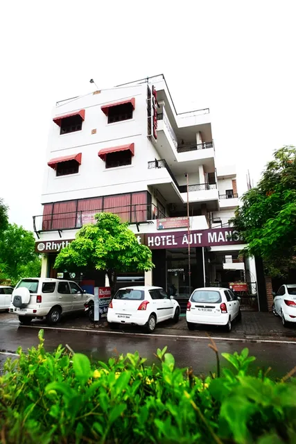 Hotel Ajit Mansion