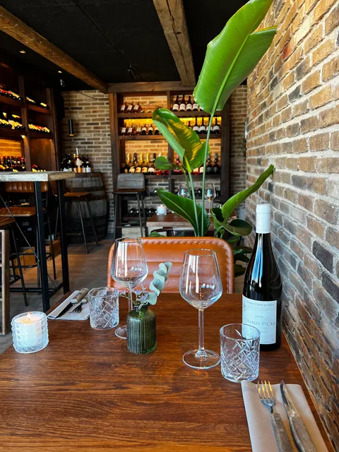 Juliette Bistro & Vinbar