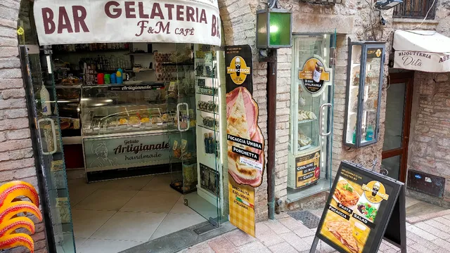 Francesco Coffee Food & Shop Assisi