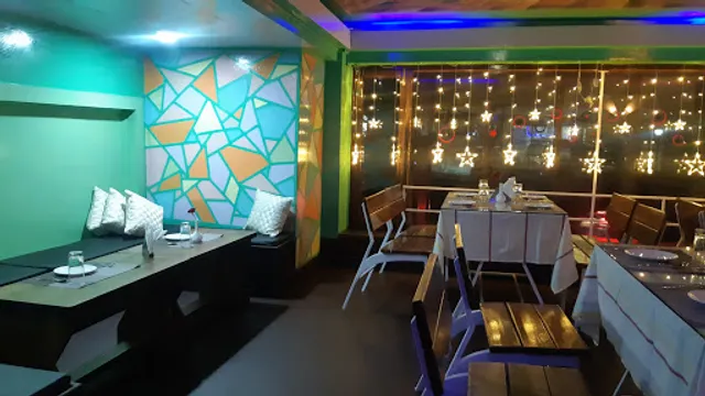 Roadhouse Resto Bar and Music Lounge