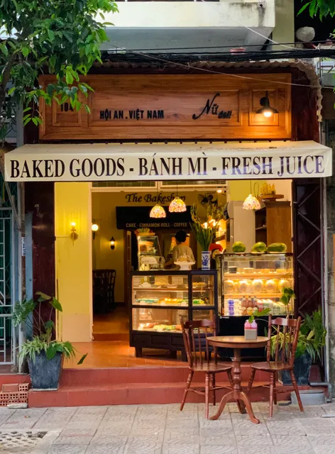 Bánh Mì - Nữ DELI - Baked Goods