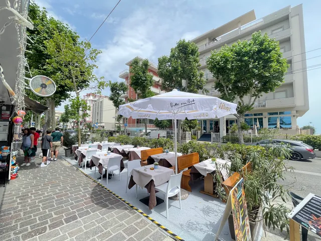 Smeraldo Restaurant Pizzeria Rimini