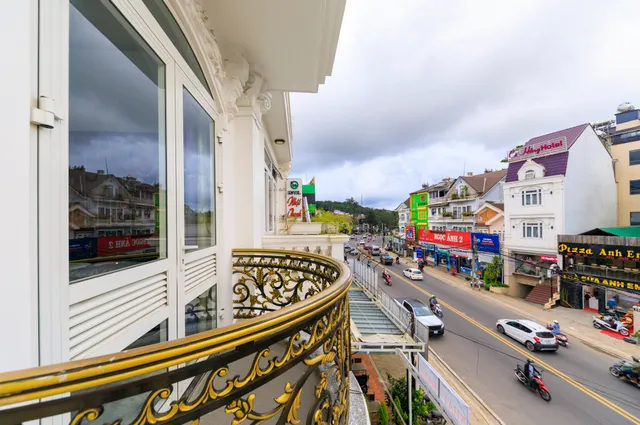 Khách sạn Golden Rum