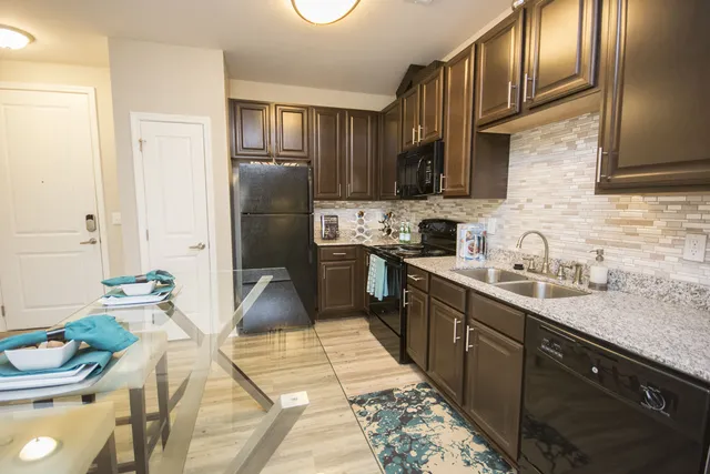 Tryon Place Apartments