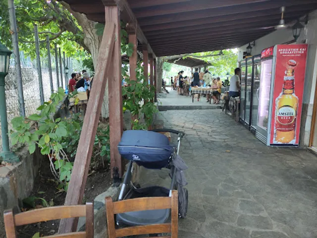 ΚΑΡΥΔΙΕΣ ΤΑΒΕΡΝΑ