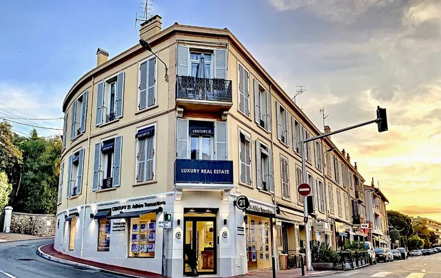 CENTURY 21 Adhère Transactions CANNES