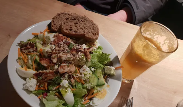 dean&david | Bowls, Salate, Curries & Snacks im Designer Outlet Wolfsburg