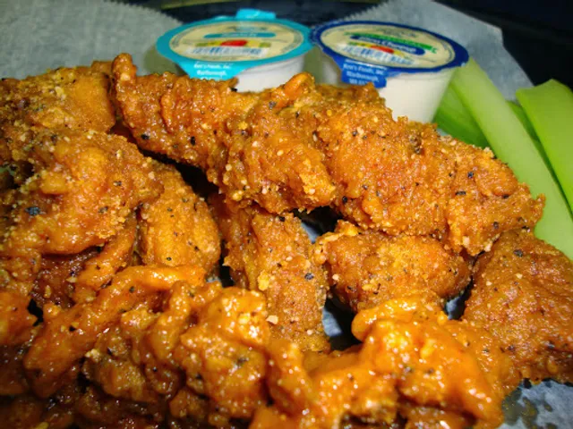 Xtreme Wings Sports Grille Kernan