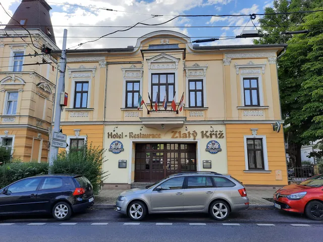 Hotel Zlatý Kříž