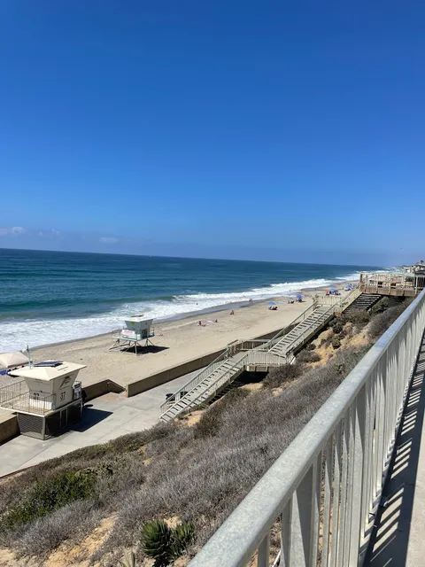 Lifeguard Hut Tower 37