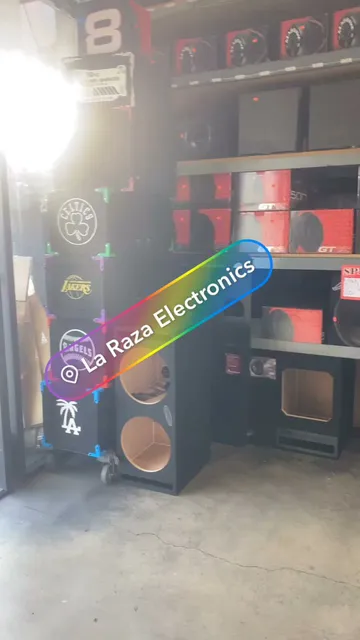 La Raza Electronics - Ground-Shaker