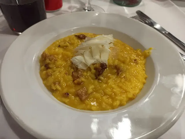 Pizzeria Cascina Faustina con cucina tipica Lodigiana