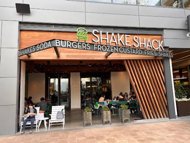 Shake Shack Hillsdale