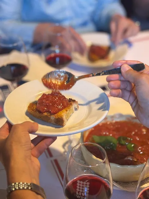 GRAPE TOURS - wine tours in Tuscany