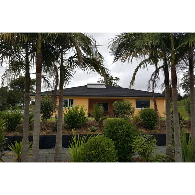 Kerikeri Blue Chair B & B inc Pamelas Posies NZ Florist