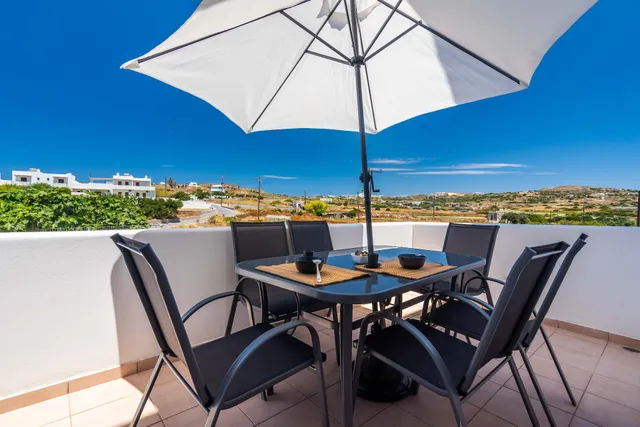 Milos Del Sol Studios & Apartment