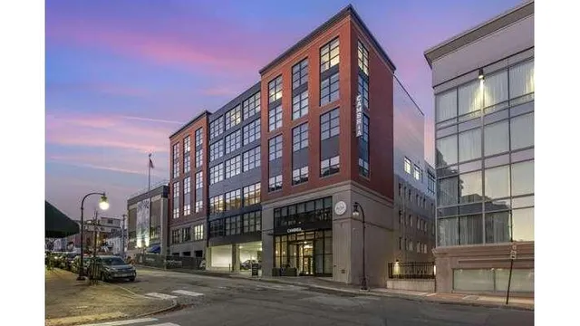 Cambria Hotel Portland Downtown Old Port