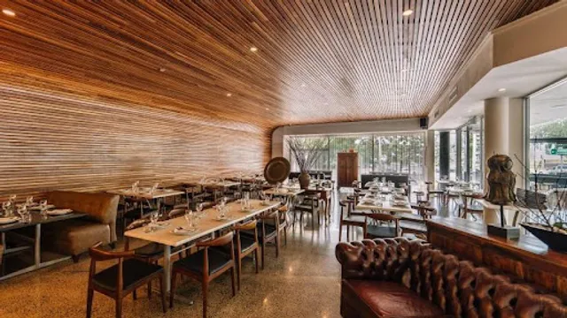 Modern Thai Restaurant