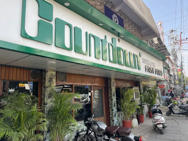Countdown Restaurant Since 1984