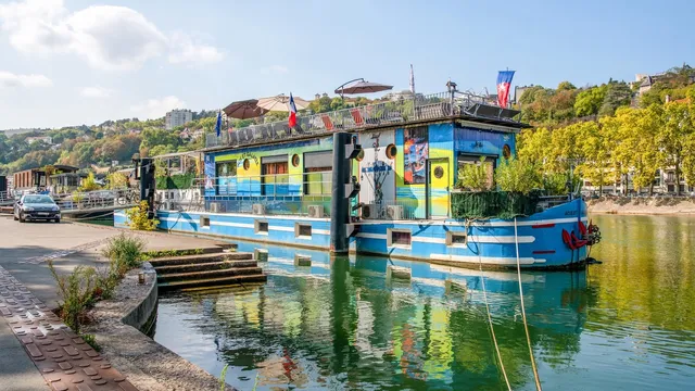 Location insolite Péniche Lyon centre