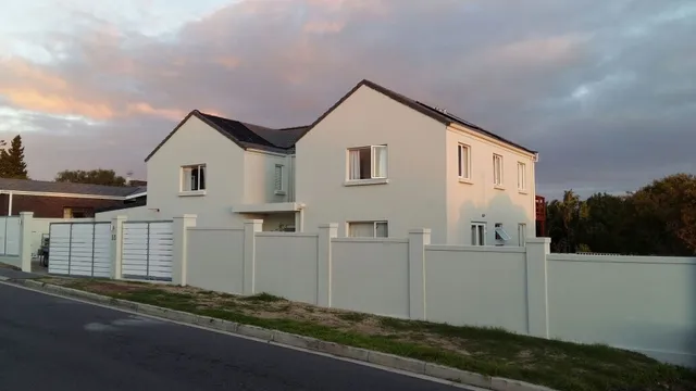 53 Pyracantha Street