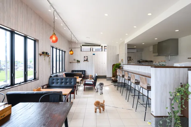 ラウンドカフェ and ドッグラン