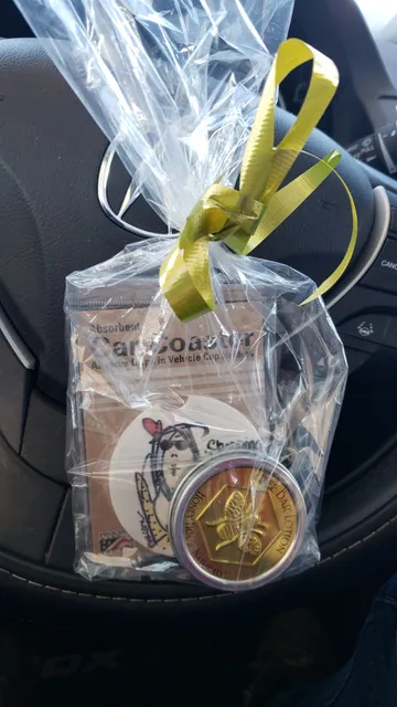 Janell's Antiques & Gifts