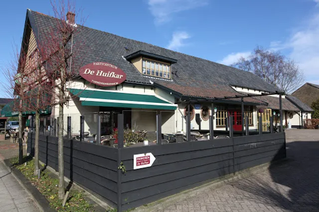 De Huifkar Partycentrum / Pannenkoekhuis