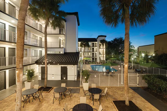 Mai Hana Hotel- Intl Drive, Trademark Collection by Wyndham