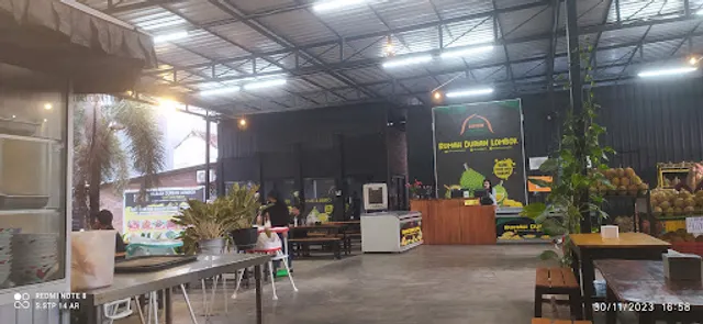 Rumah durian lombok rembiga