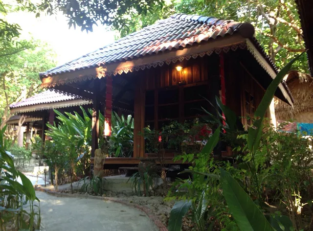 Lipe Sunset Forest Resort