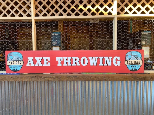 Win Place & Show Bar & Package Liquor Store