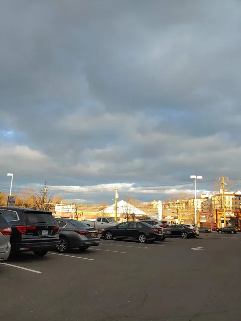 Wykagyl Shopping Center