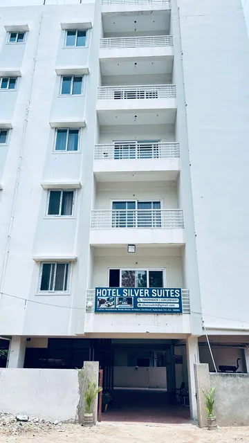Super OYO Qualia Homes Kondapur