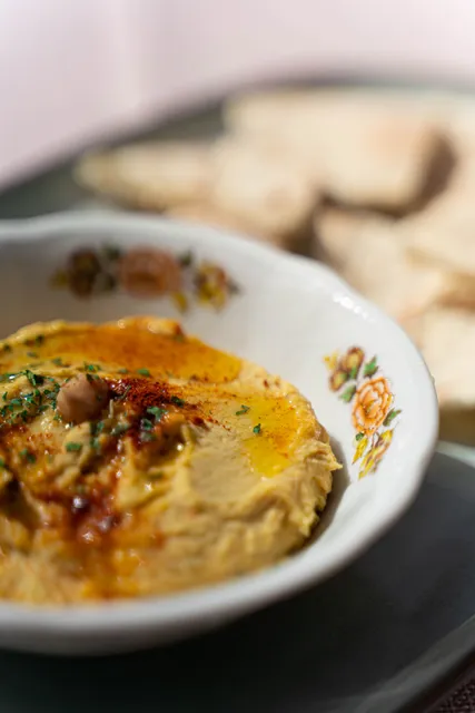 Chez Mano by L'étoile bleue