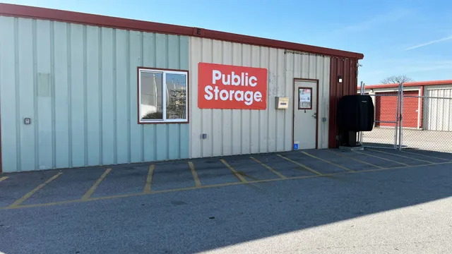 Public Storage